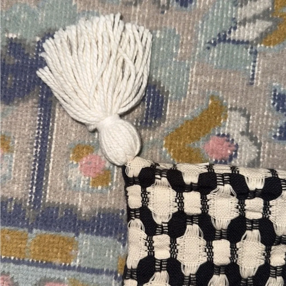 Crate & Barrel‎ Tahona Obsidian Textured Tassels Pillow Cover Sham 23